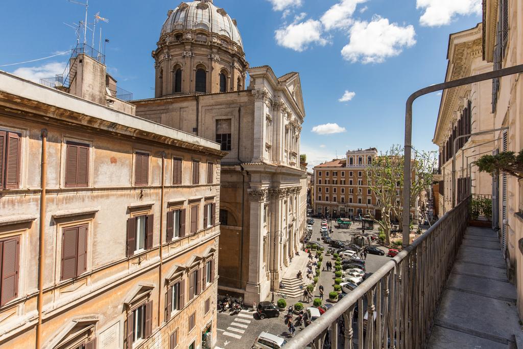 The Spanish Suite Campo De' Fiori Рим Екстериор снимка