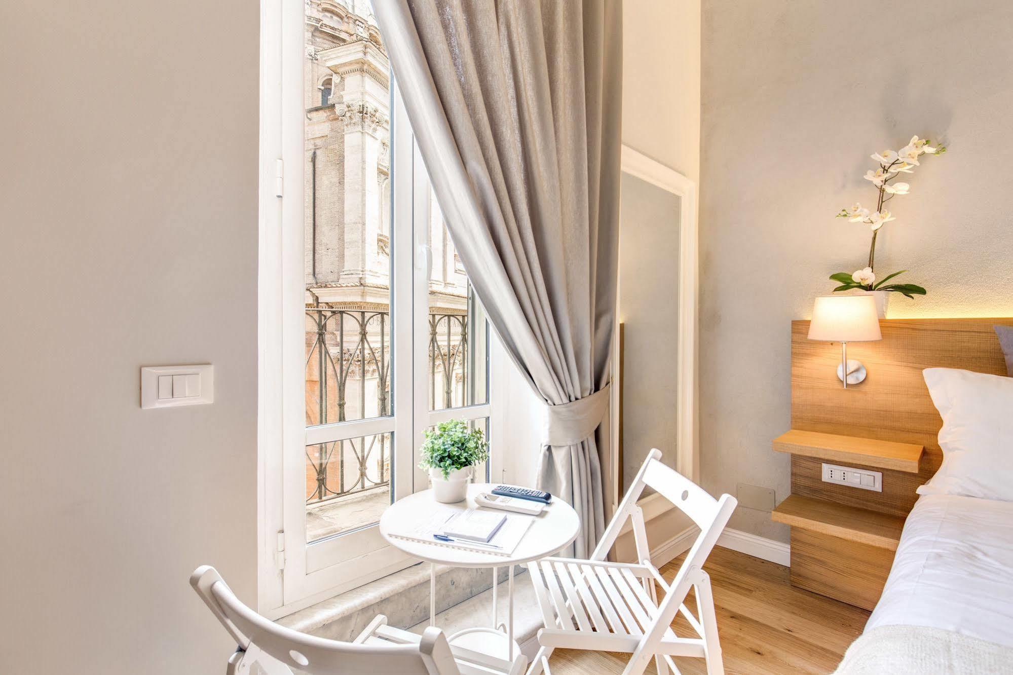 The Spanish Suite Campo De' Fiori Рим Екстериор снимка